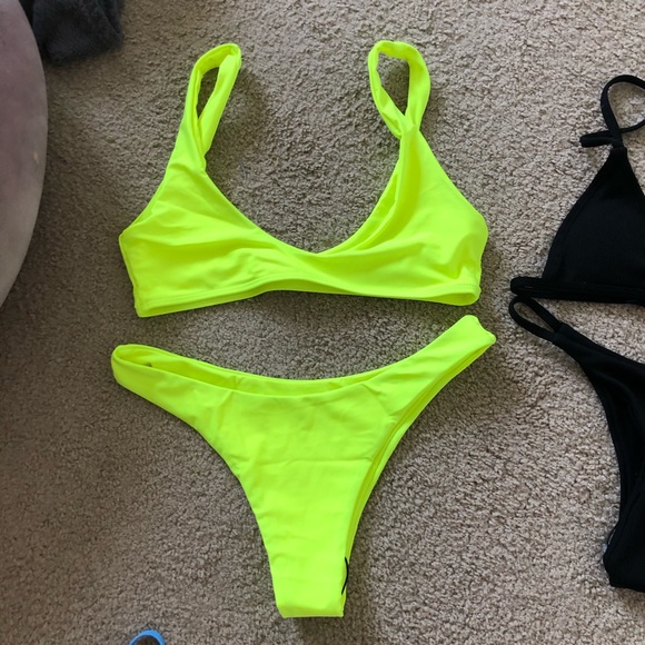 Five piece bikini bundle - Picture 6 of 6